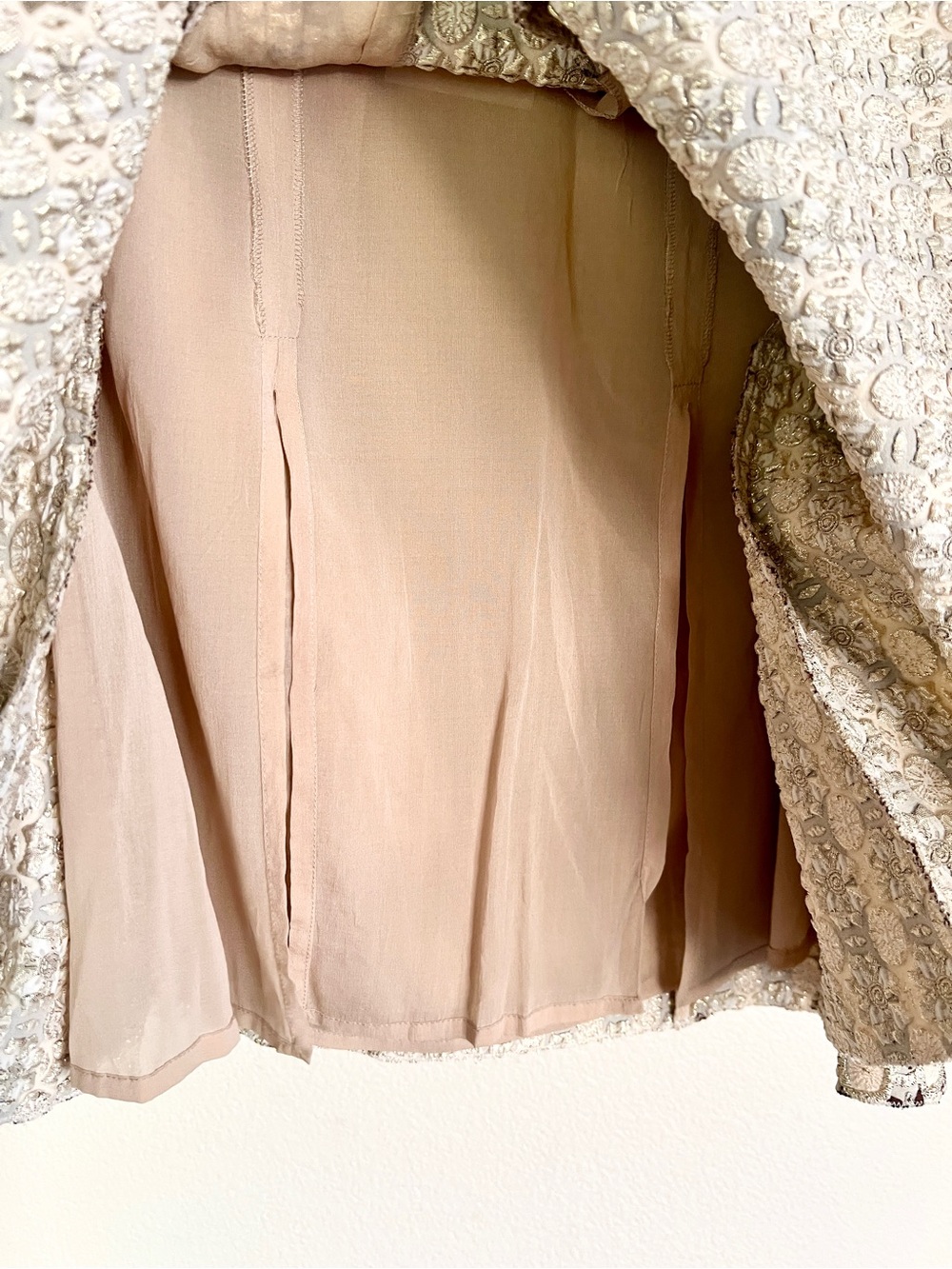 Vintage PRADA S/S 2002 Brocade Metallic Box Pleated Skirt in Gold - Picture 13 of 14